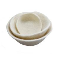 Picture of deckled edge bowl set