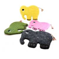 Picture of elephant hot pad