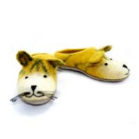 Picture of shoes warmer collection